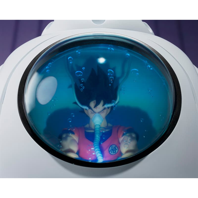 S.H. Figuarts Dragon Ball Z Medical Machine Exclusive Scene Set