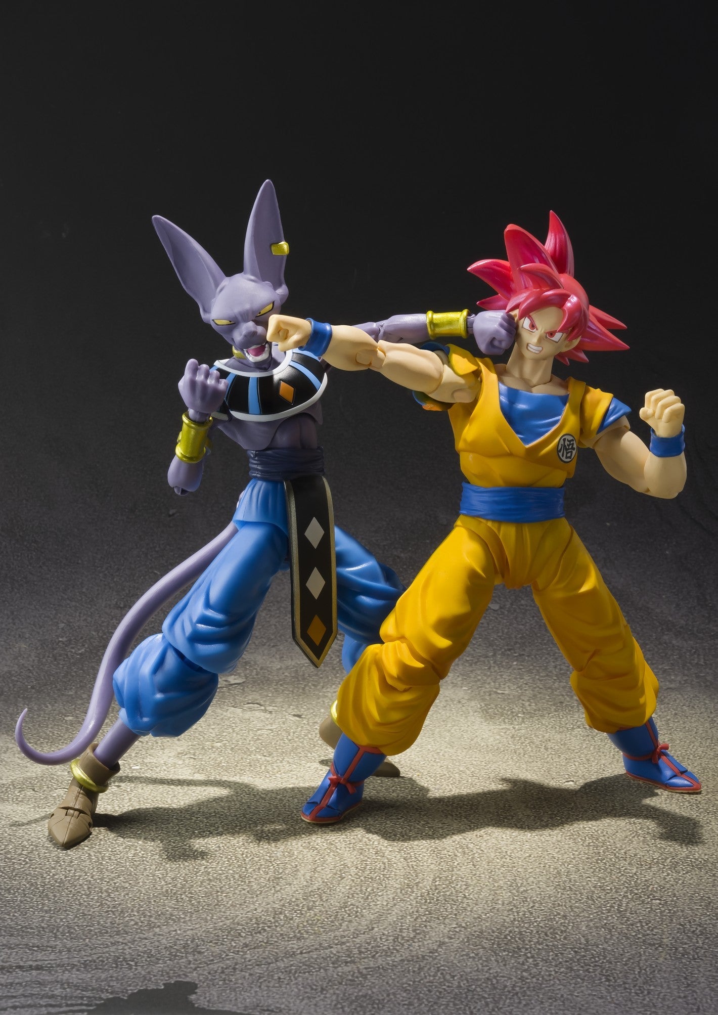 S.H. Figuarts Dragon Ball Z Super Saiyan God (SSG) Son Goku (Gokou) Figure