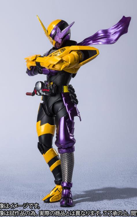 S.H. Figuarts Kamen Rider Build NinninComic Form Exclusive Action Figure