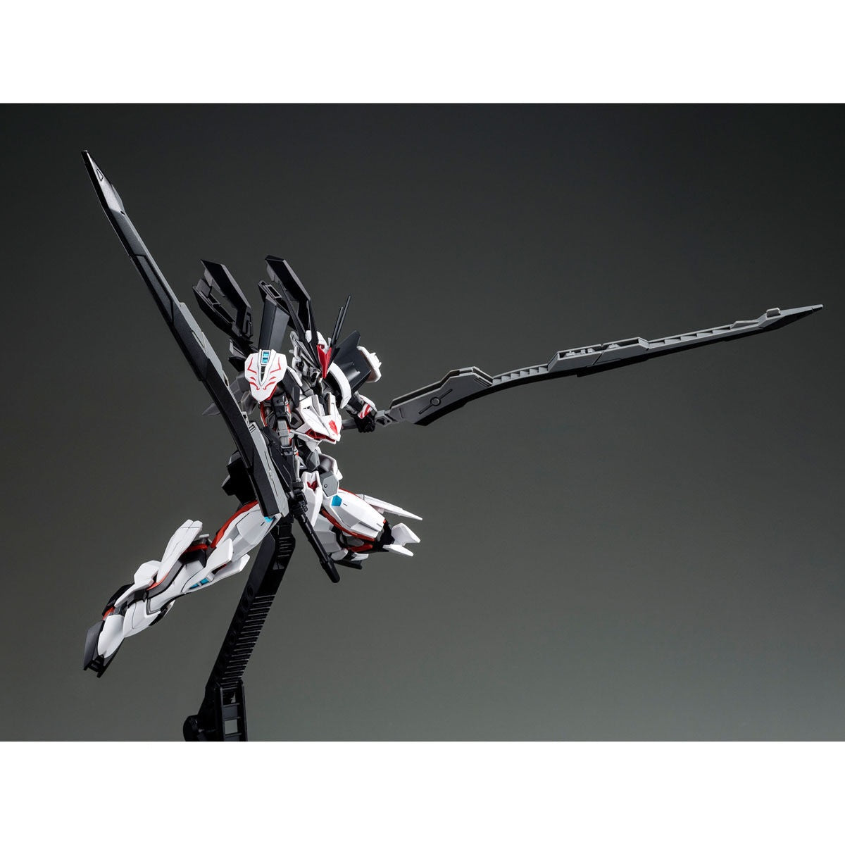 Gundam 1/144 HG Seed Astray MHF-01Ω Load Astray Ω Model Kit Exclusive
