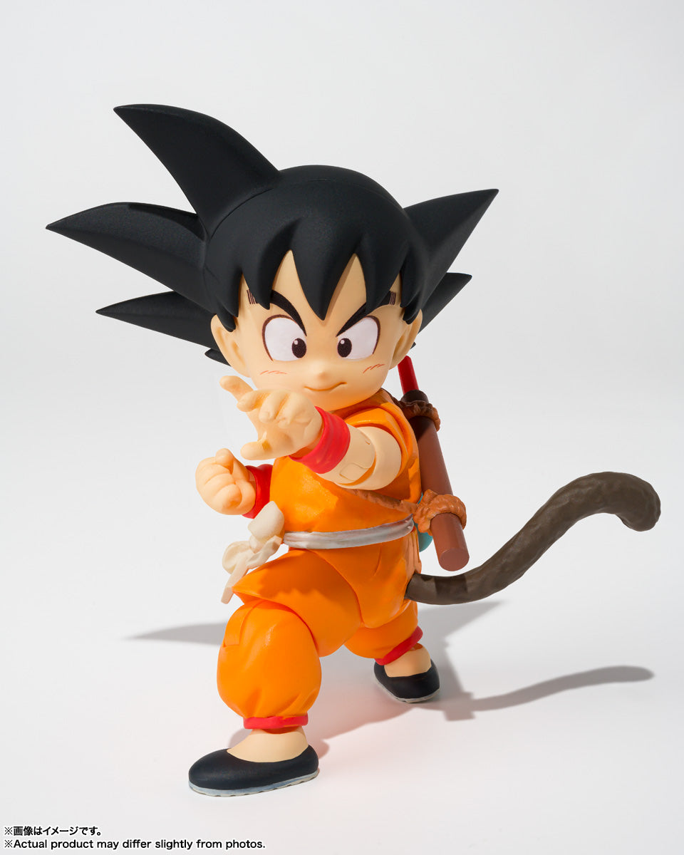 S.H. Figuarts Dragon Ball Son Goku and Dragon 40th Anniversary V-Jump Exclusive w/ Vjump 2024.12 Action Figure