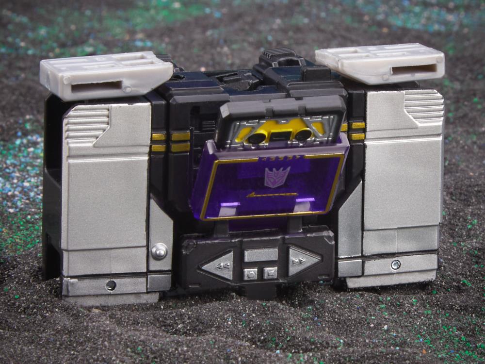 Transformers Generations Legacy Evolution Core Class Soundblaster Action Figure