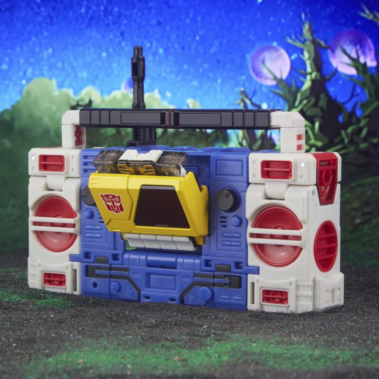 Transformers Generations Legacy Evolution Voyager Class Twincast and Autobot Rewind Action Figure