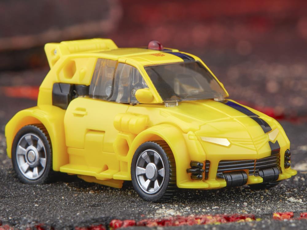 Transformers Generations Legacy United Deluxe Class Animated Universe Bumblebee Action Figure