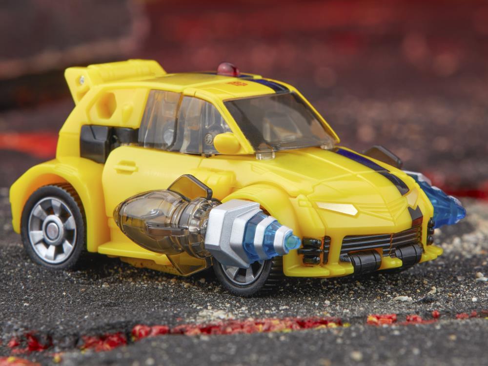 Transformers Generations Legacy United Deluxe Class Animated Universe Bumblebee Action Figure