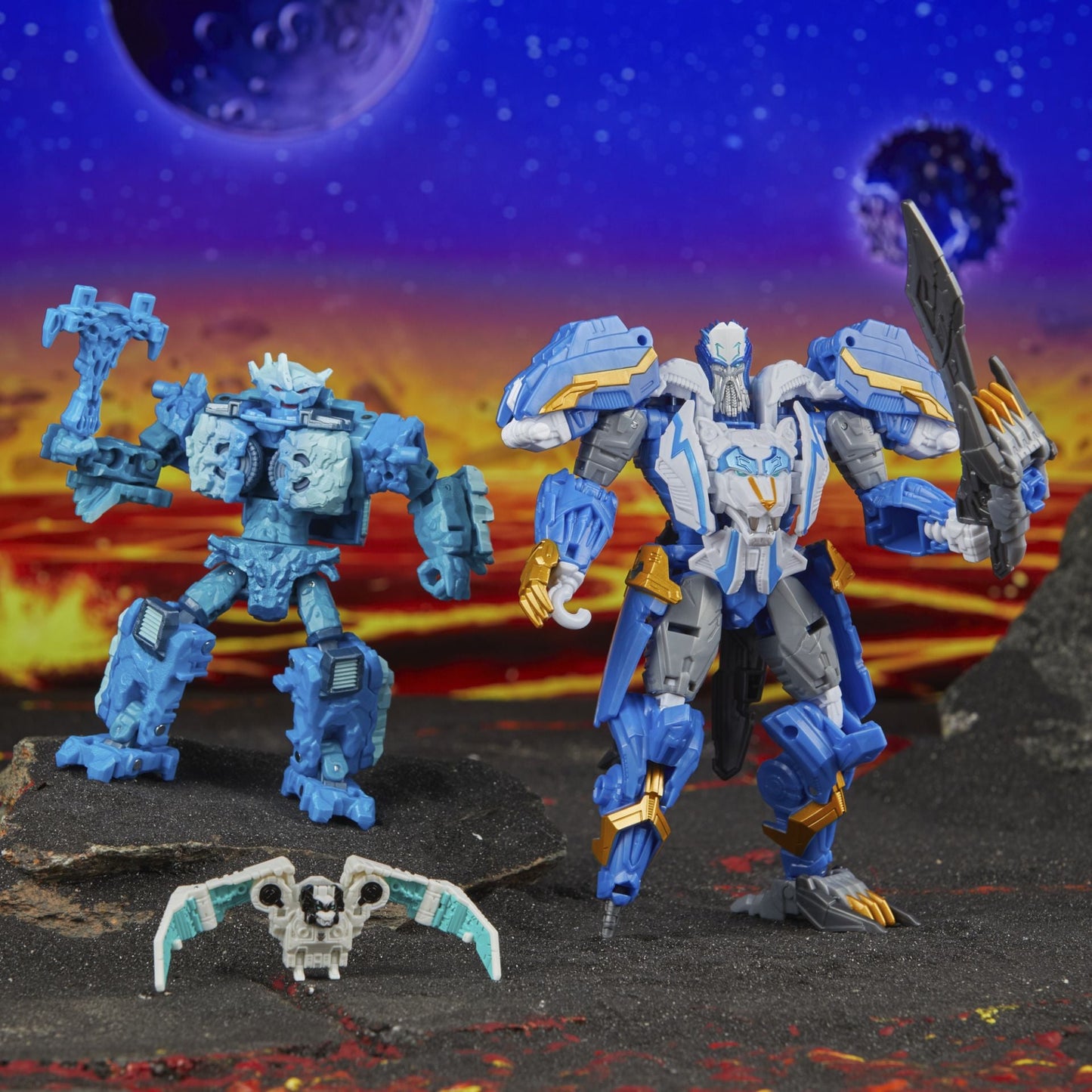 Transformers Generations Legacy United Leader Class Star Raider Thundertron, Nightstrike, Calcitron Action Figure