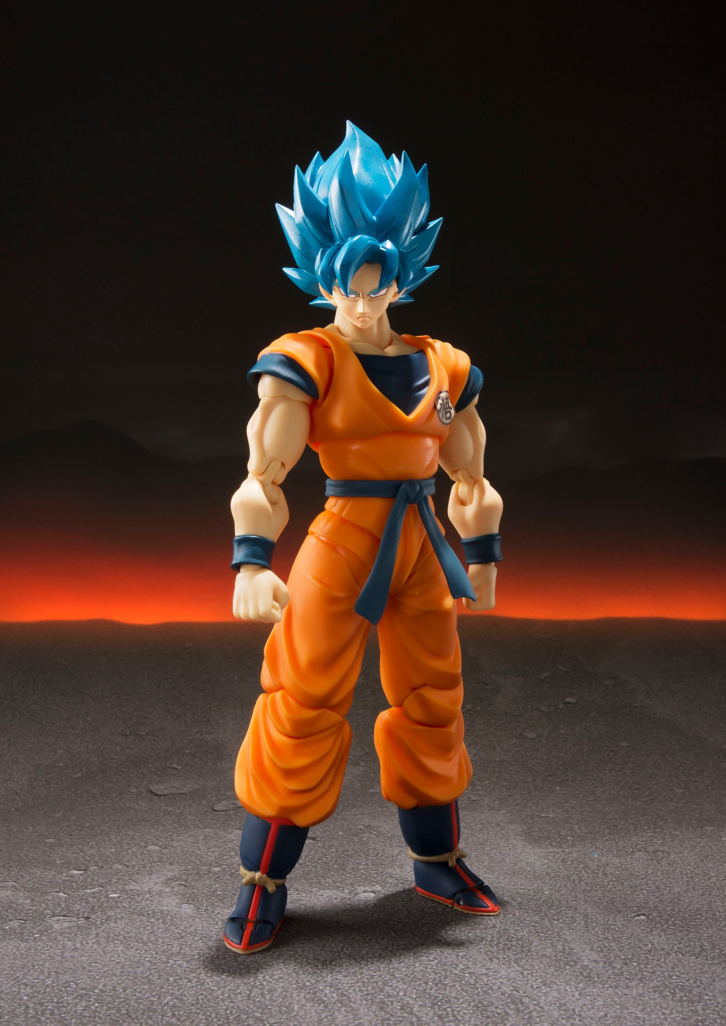 S.H. Figuarts Dragon Ball Super Saiyan God Super Saiyan Goku Blue Action Figure